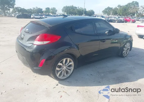2015 Hyundai Veloster z USA, uszkodzony, nr VIN KMHTC6AD5FU233281